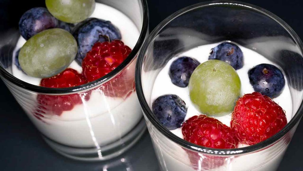Melkkefir met fruiit